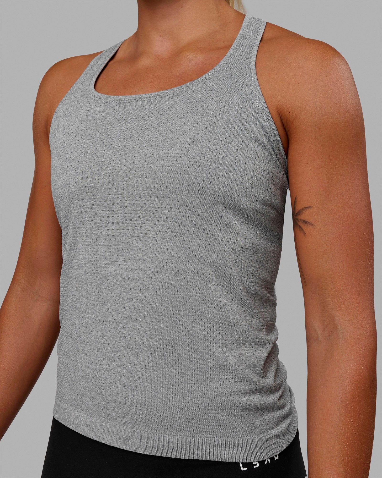 AeroFLX+ Seamless Tank - Light Grey Marl - Image 7