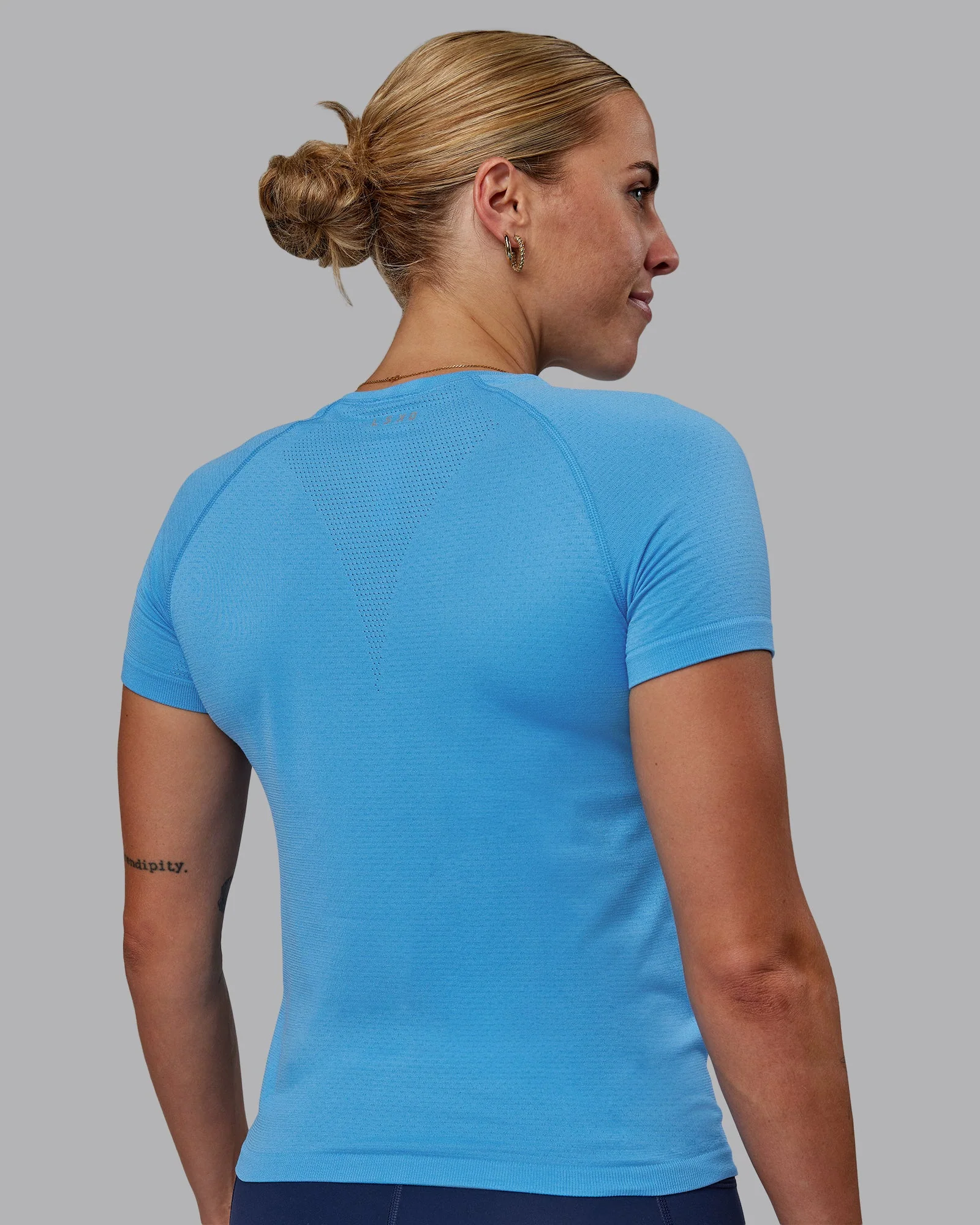 AeroFLX+ Seamless Tee - Azure Blue/Azure Blue - Image 4